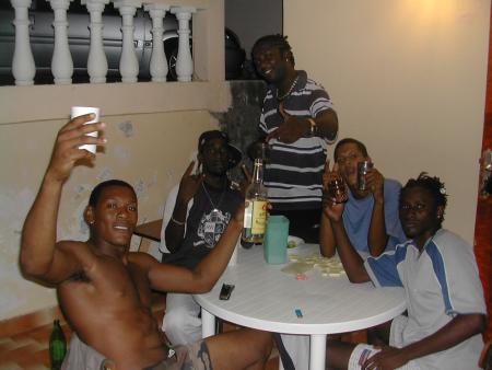 Dimitri,le couz Jonathan,Balarou,Damien et Mickael!!!!!!!!!!!