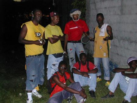 Mon couz Jonathan et la bande!!!!