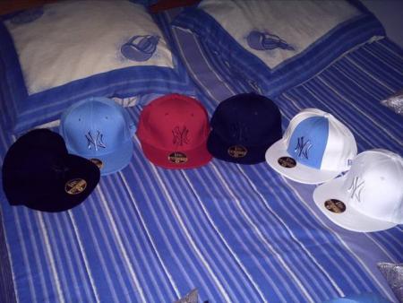 Encore les divers casquettes de mes frangins!!!!!